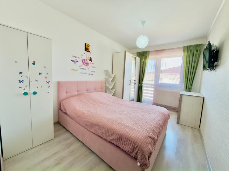 Apartament cu 2 camere de vanzare in Sanpetru la Subcetate cu loc de parcare