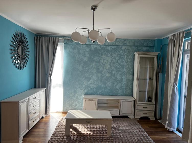 De vânzare apartament cu 3 camere