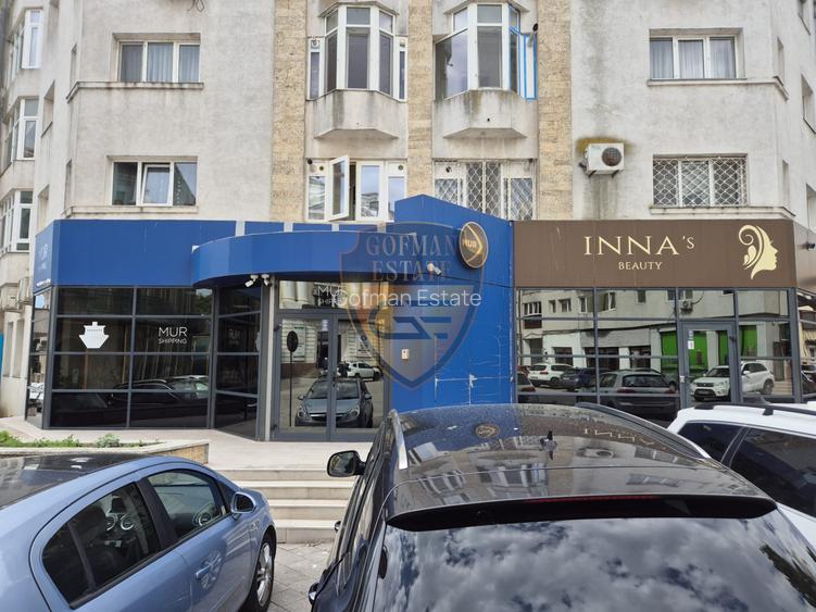 Spatiu Comercial Piata Ovidiu , SU 165mp + Terasa 61mp, centrala gaz, A/C, 2 bai - 2