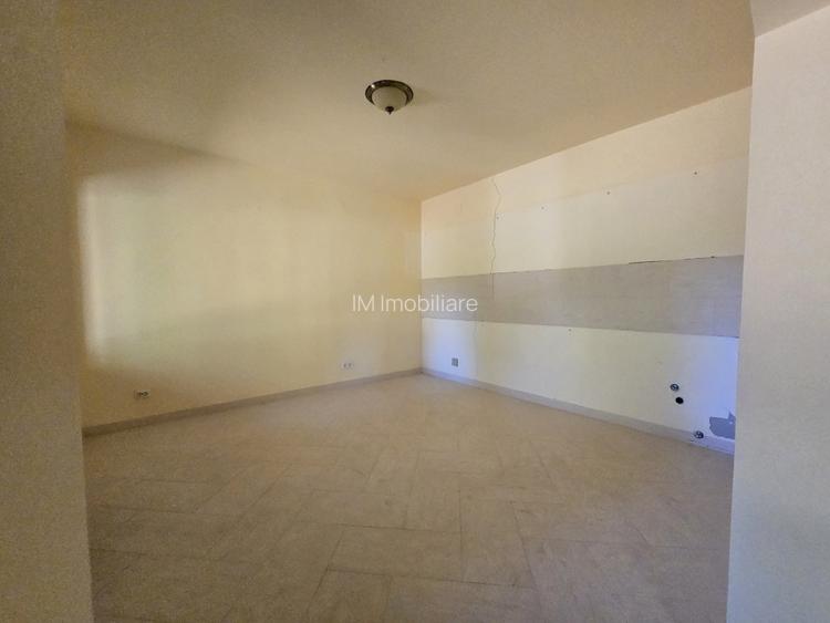 Cenad-CasaSpatii Birouri- 150mp-teren 1065mp - 16