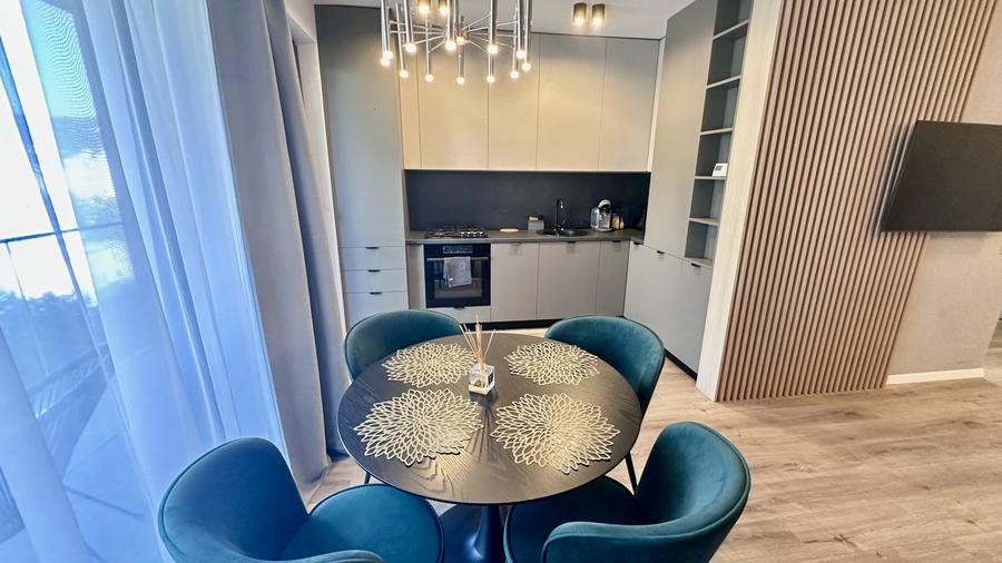 Ap 2 camere modern +garaj de inchiriat in Rozelor Residence
