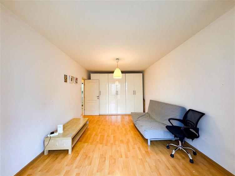 Apartament de vanzare 3 camere Tineretului