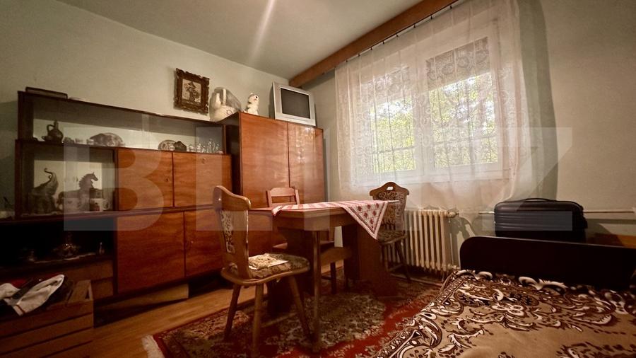 Apartament de vanzare, decomandat cu 3 camere, zona Dacia