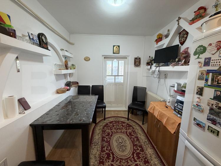 Apartament 3 camere decomandat , zona 23 August