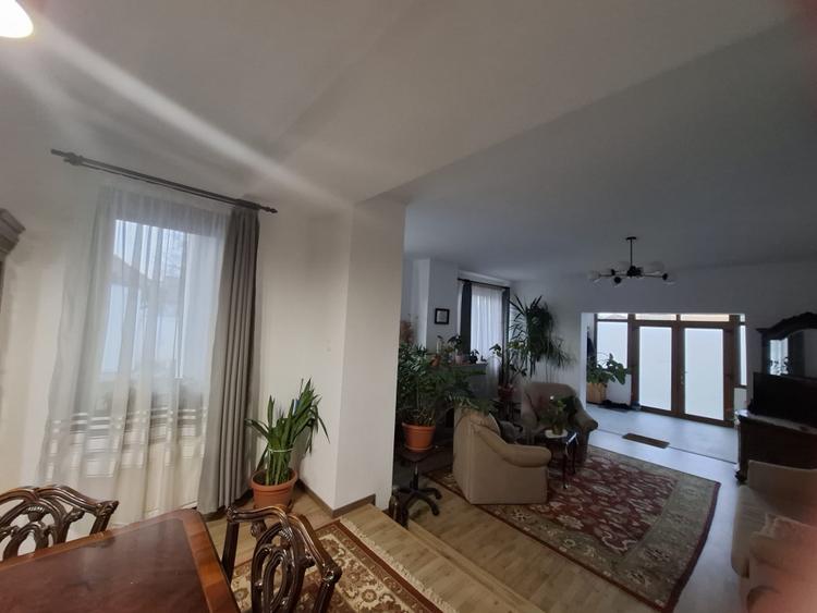 Sanandrei -Casa individuala 5 Camere Parter - Teren Generos