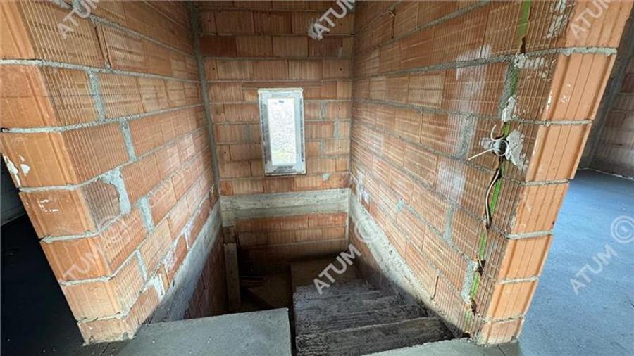 Casa individuala 4 camere 2 bai 120 mp utili 300 mp teren in Sura Mica