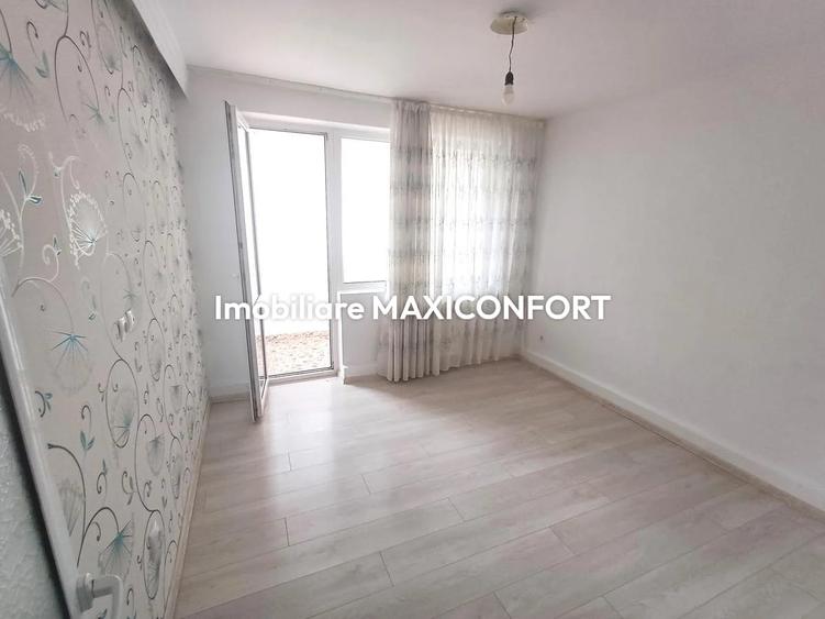 Vanzare 3 camere - Imobiliare MAXICONFORT
