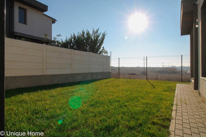 Pipera: Vila tip duplex, pe malul lacului!