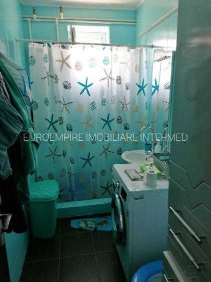 Apartament de vânzare cu 3 camere, zona Abator - 3