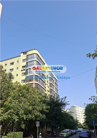 Vanzare Apartament 3 camere etaj 5 ,centrala termica,bloc din 2010