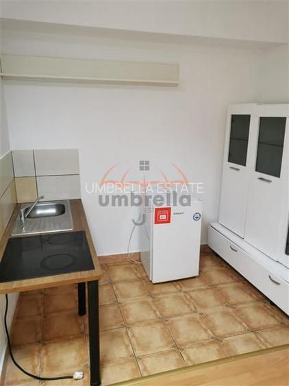 DE INCHIRIAT garsoniera , zona Plopilor Manastur, 18 mp, 195 euro - 4