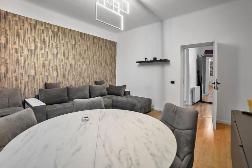 Centrul Vechi Oportunitate Apartament Lux 3 cam /80mp utili