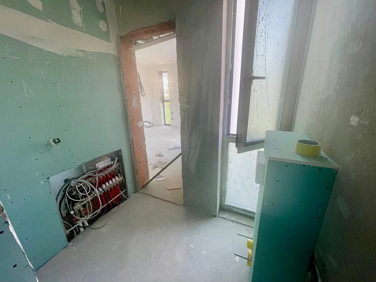 Vila noua, moderna,-P+1+M,Popesti Leordeni-Centru