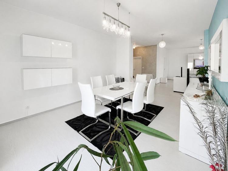 Penthouse Modern cu 3 camere cu loc de parcare - Calea Lipovei