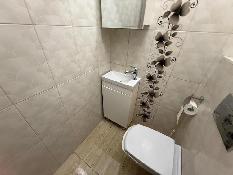 Apartament spatios l 3 camere l 2 bai l terasa l parcare l A. Muresanu
