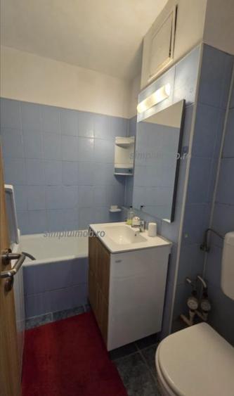 Garsoniera renovata mobilata utilata Ramnicu Sarat