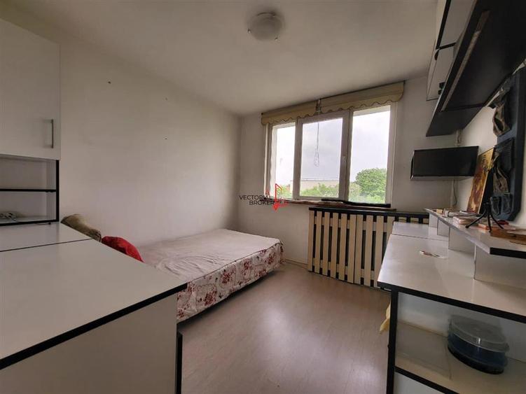 APARTAMENT 3 CAMERE CU VEDERE MIXTA SI LIBERA