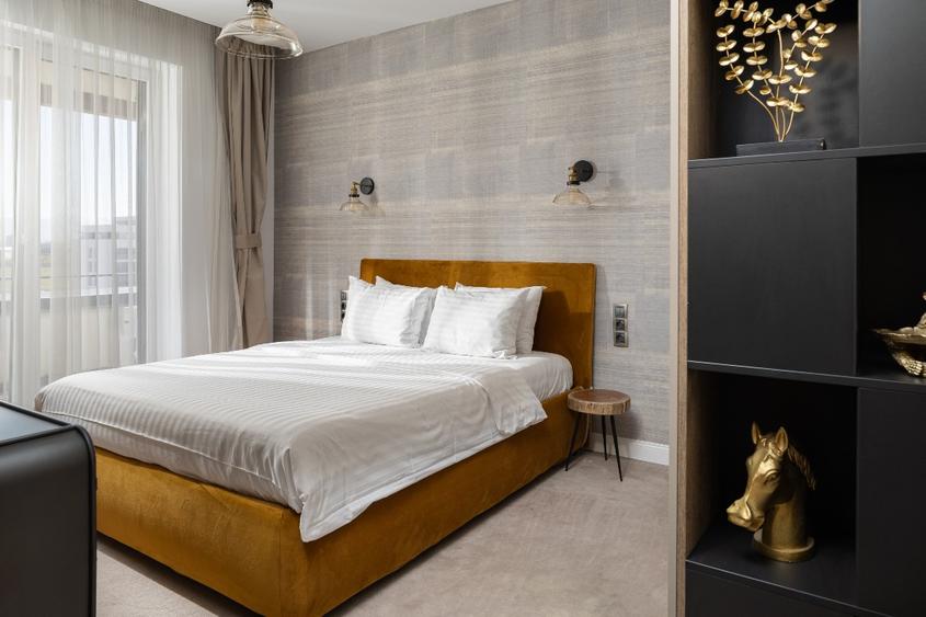 De închiriat – Penthouse cu jacuzzi și terasă 160 mp – Coresi, Brașov