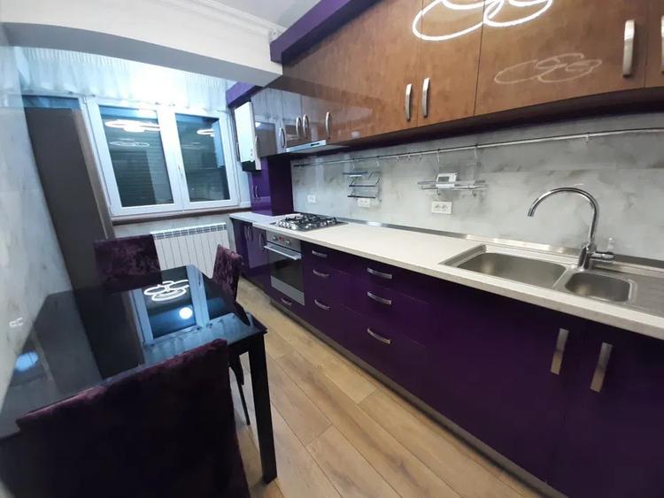 Apartament de 2 camere, 65 mp, la un minut de metrou, centrala proprie, Obor