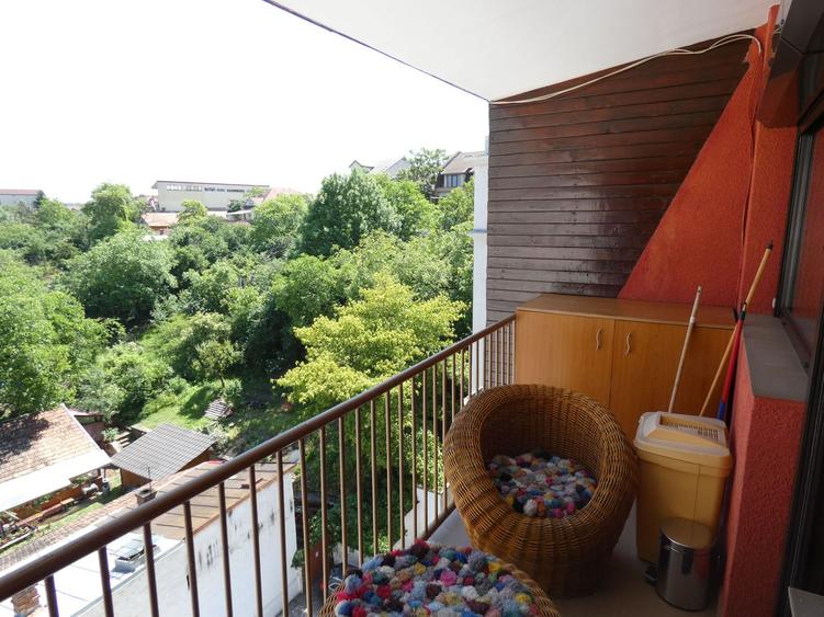 Apartament de vanzare pe str. G-ral Traian Mosoiu