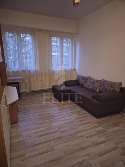 Apartament 2 camere în zona FACULTATII DE LITERE