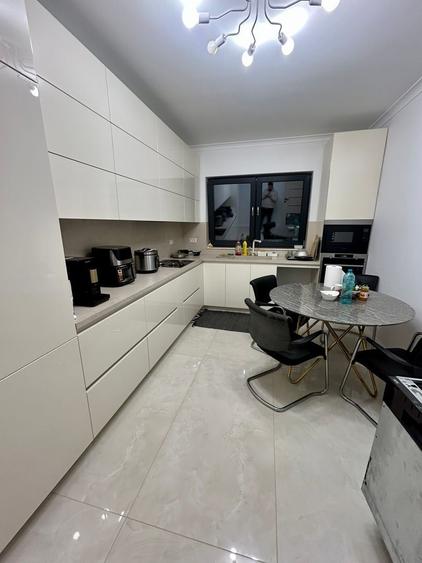 Casa 3 camere modernă Strada Gheorghe Doja