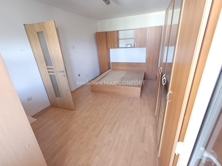 Vanzare garsoniera decomandata-imobiliare MAXICONFORT