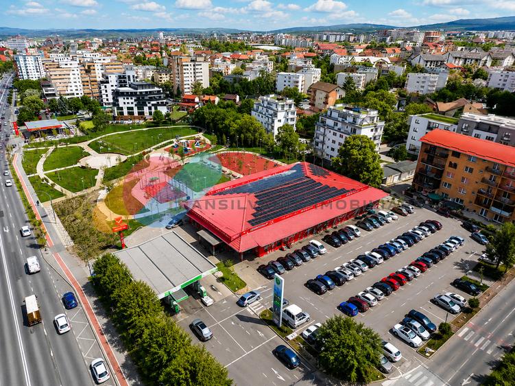 Activ comercial premium 4039mp, Investiție „core”, zona Zorilor