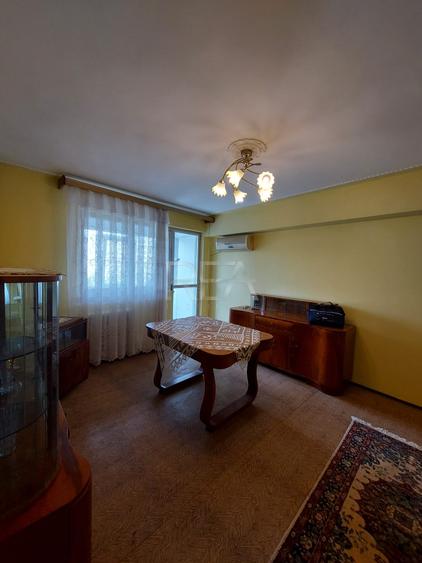 4 camere Pantelimon, et. 5, an 1976, 85 mp, anvelopat