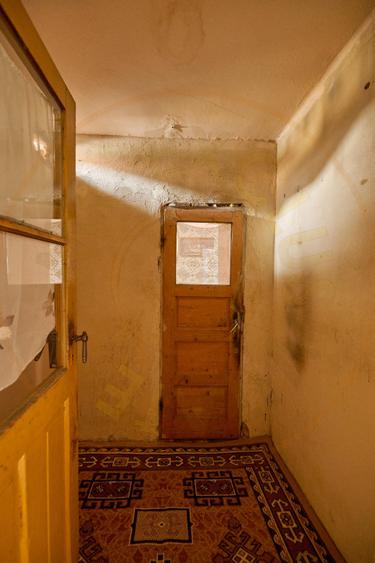 Casa individuala Leresti la strada principala+ teren 831 mp, utilitati complete