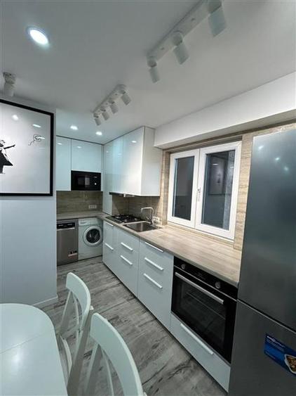 4 Camere, Lux, Centrala Proprie, 5 min Metrou