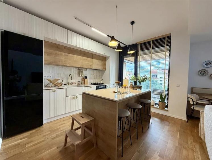 Apartament 3 camere 80 mp.utili, Zona Centrala, Brasov