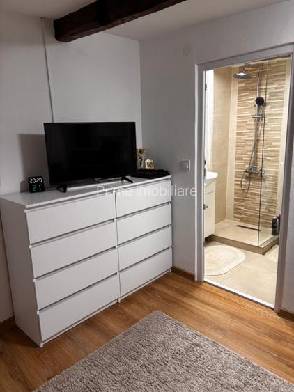 CASĂ DE VACANȚĂ RENOVATĂ | 2.800 MP TEREN INTRAVILAN | LIVADĂ | FOIȘOR | - 5