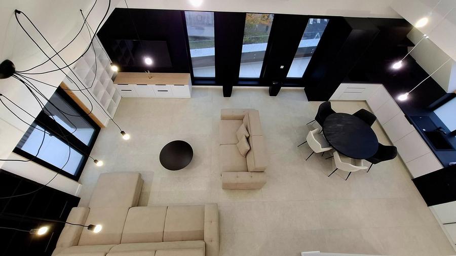 Imobilstar vinde penthouse finisat cu chirias - zona Papiu