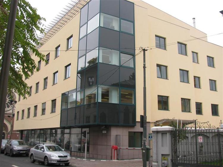 Spatiu in cladire de birouri Luterana - 420 mp - 560 mp