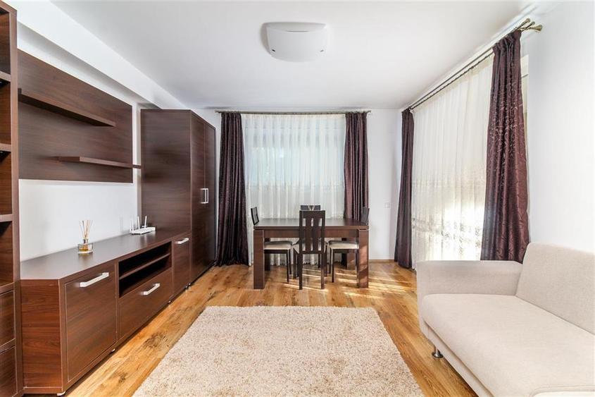 Apartament 2 camere decomandate, logie generoasa, Buna Ziua