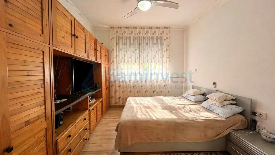 Casa cu 4 camere de vanzare in Oradea, zona Dragos Voda