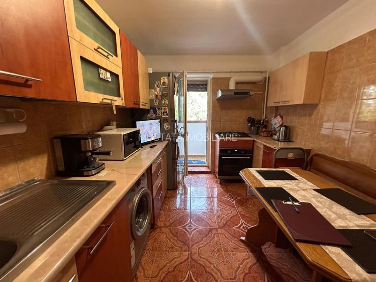 Apartament 2 camere, confort 1 decomandat Progresu, etaj 4 cu pod. - 2