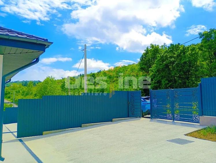 Casă Duplex TOMEȘTI | 8 camere, 280 mp utili, 2000 mp teren, an 2026