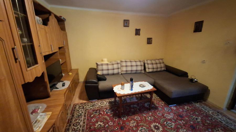 KM 5 - casa 4 cam + teren 686 mp (constructie renovabila)