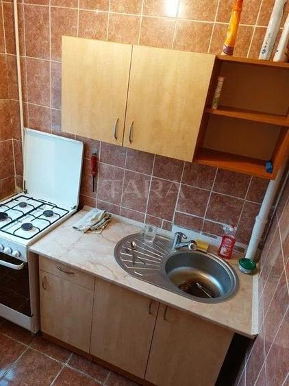 Garsonieră aproape de UMF și Grădina Botanică.