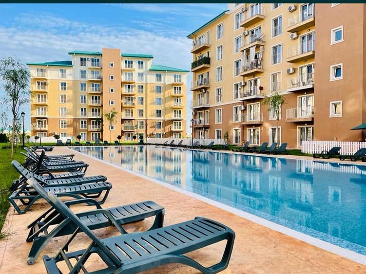 Apartament in Complexul Cosmopolis cu vedere catre piscina!
