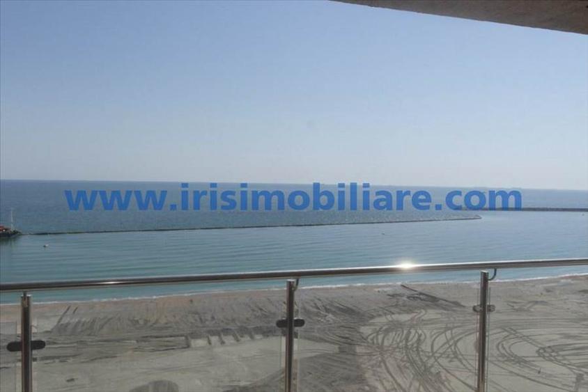 Vedere frontala la mare inchiriere 2 cam lux, terasa, loc de parcare termen lung