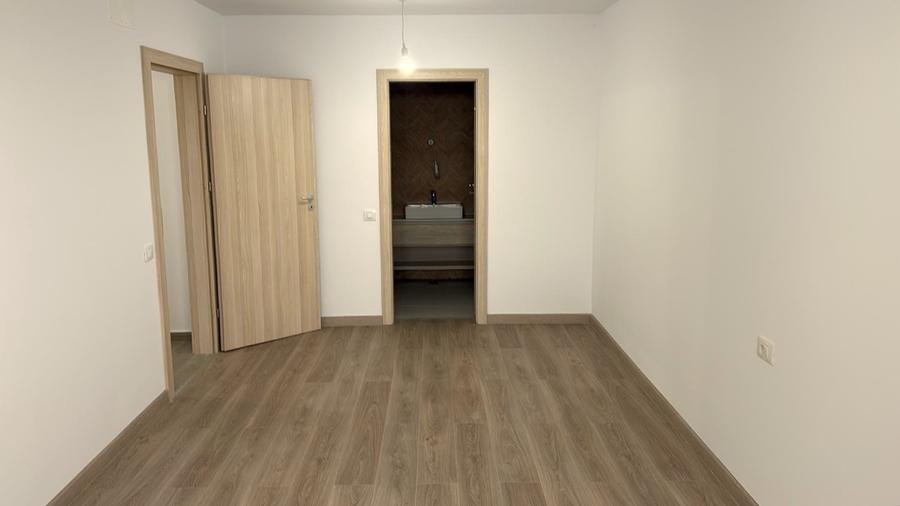 De vânzare apartament 3 camere, vedere la Carpați - Urban Plaza, Astra