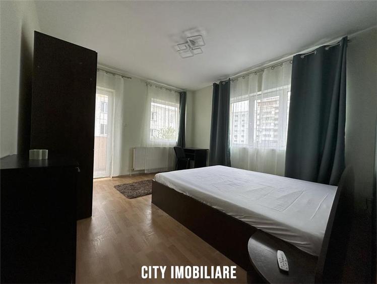 Apartament 3 camere, bloc nou, parcare, zona Semicentrală.