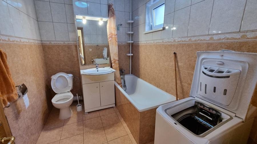 Apartament 3 camere centru 92000 Euro