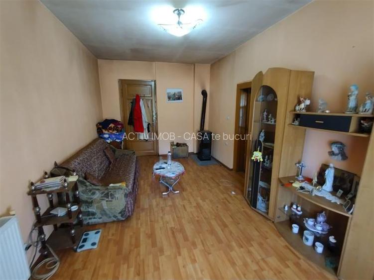 Nicolint, Casa la Cheie, 5 Camere, Mobilata Utilata, Pret FIX - 12