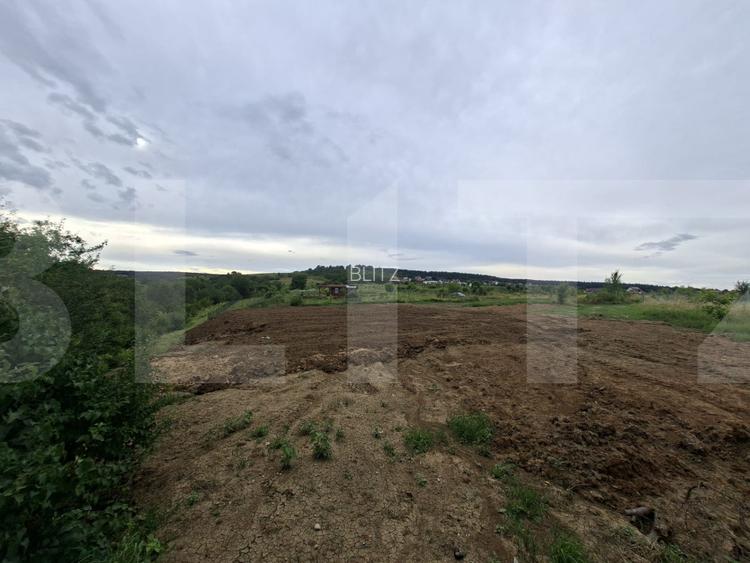 Teren intravilan in Sancraiu, zona panoramica - 2
