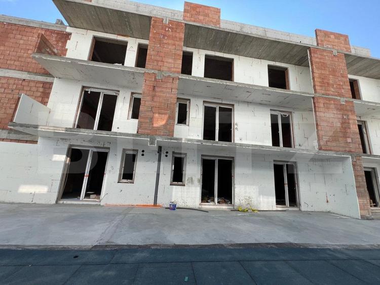 Apartament 2 camere, parcare subterana, bloc nou, zona sud-parcare subterana