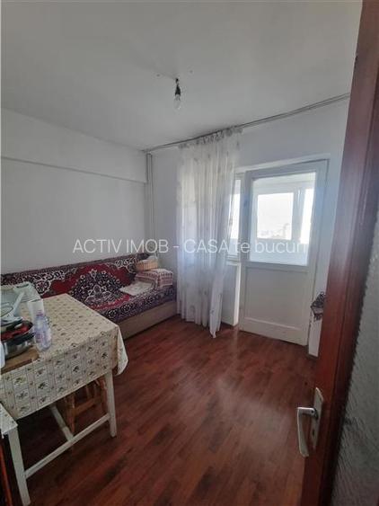 Apartament 3 cam decomandat 1 Decembrie -Magazin Profi